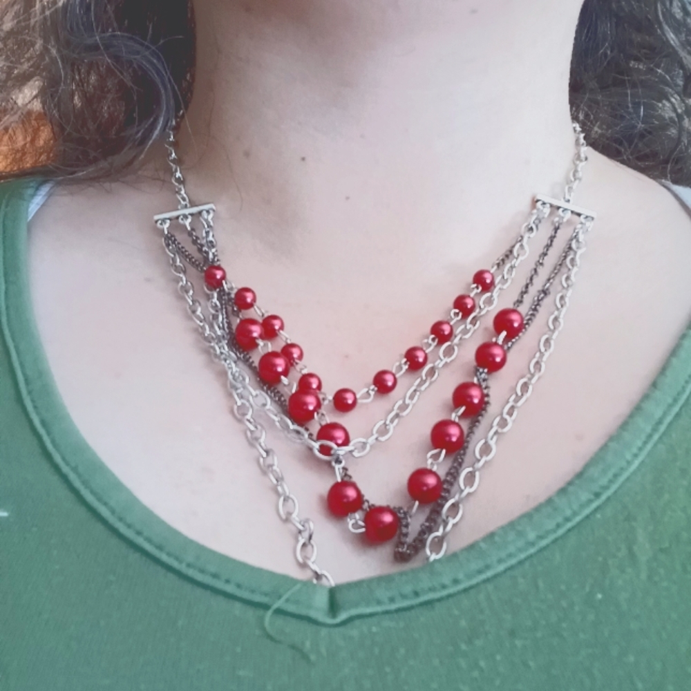 Fun necklace - Picture 2 of 3